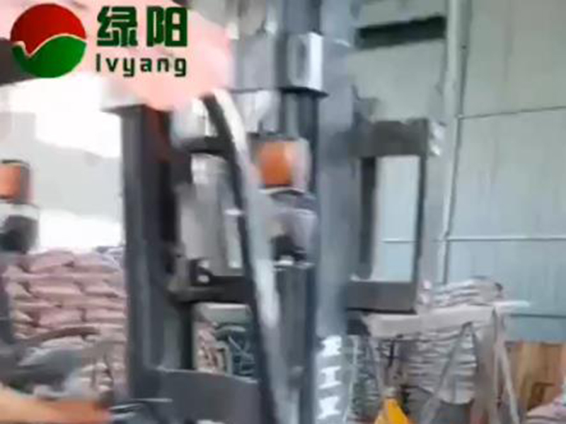 彩色透水混凝土路面該如何施工呢？